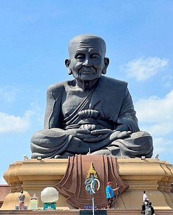 Wat Huai Mongkol